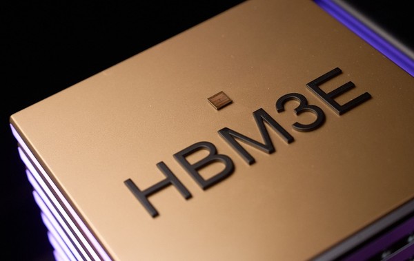 SK하이닉스의 캐시카우로 각광받는 HBM3E.사진=SK하이닉스